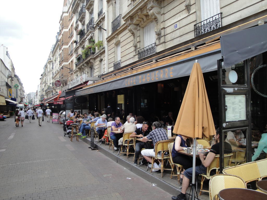 Almeria Garden Apartment Paris Exterior photo