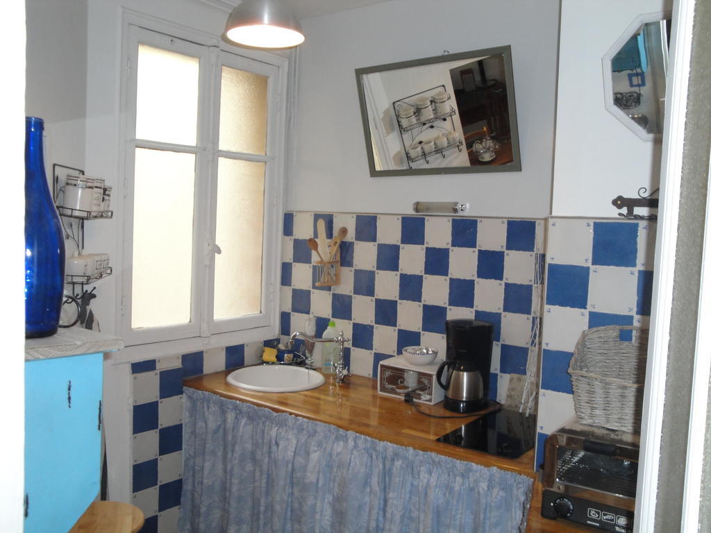 Almeria Garden Apartment Paris Room photo